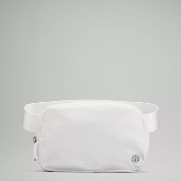 Lululemon wear everywhere belt bag in white - Picture 5 of 6